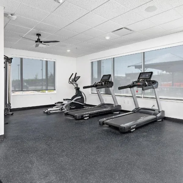 Holiday Inn Express Kansas City North Parkville by IHG, hotel in Parkville