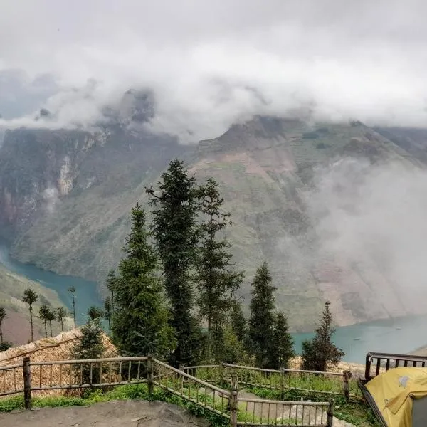 Ma Pi Leng EcoLodge, ξενοδοχείο σε Mèo Vạc