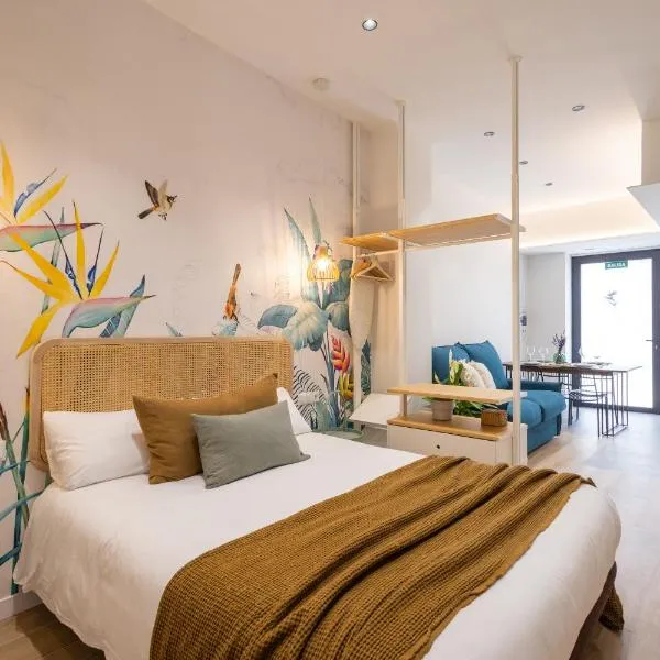 FLORIT FLATS - The Green Apartments، فندق في فالنسيا