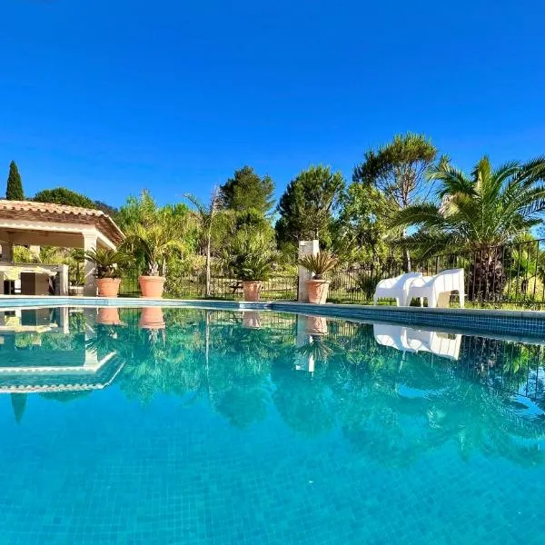 Villa La Source 83 - Room Close to St Tropez, hotel a Cogolin