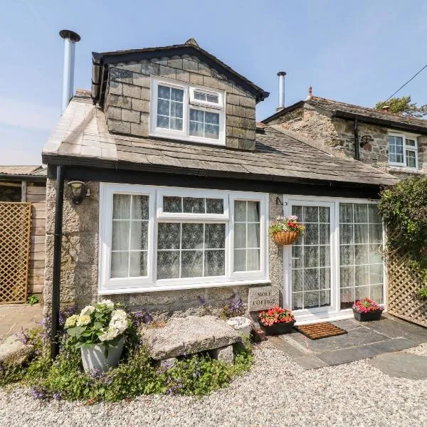 Mole Cottage, hotel in Liskeard