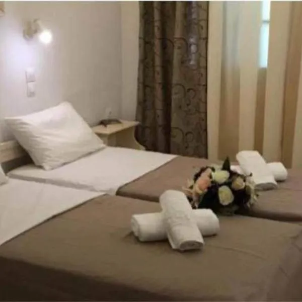 Dimitris Studios, hotel in Perissa