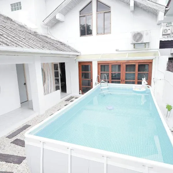 Ratchada Retreat Boutique Villa 1, hotel in Bangkok