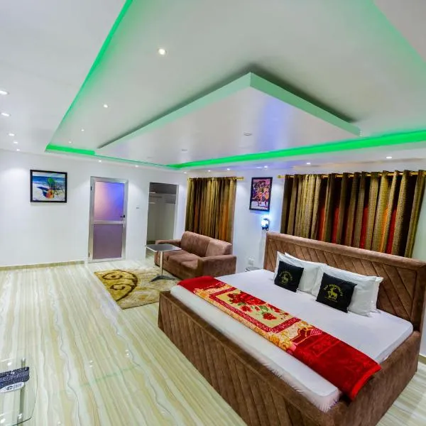 Nap Apartment Hotel, hotel i Dansoman