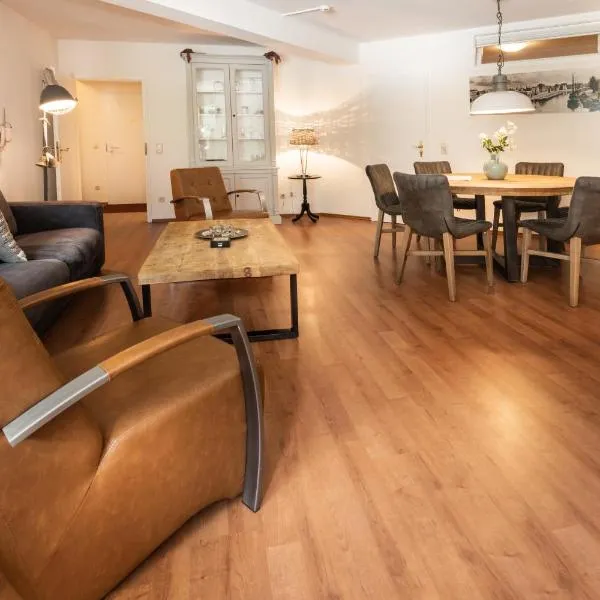 Spacious Corner apartment in Aparthotel Kleinwalsertal, Hotel in Mittelberg