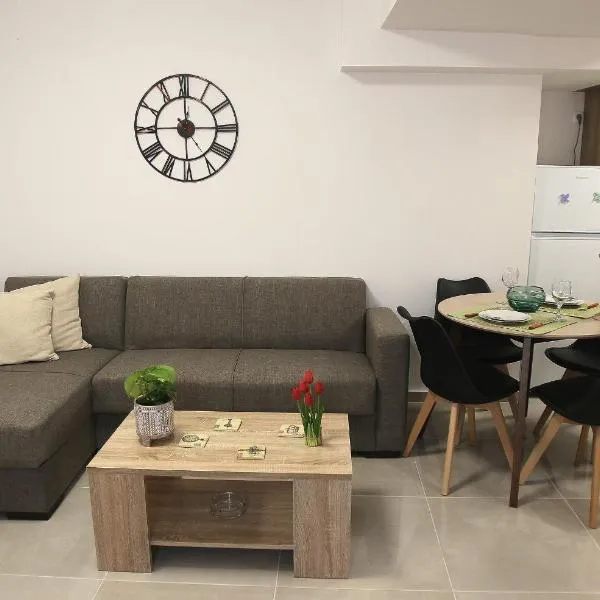 Central Luxury Flat 2, ξενοδοχείο στη Χίος