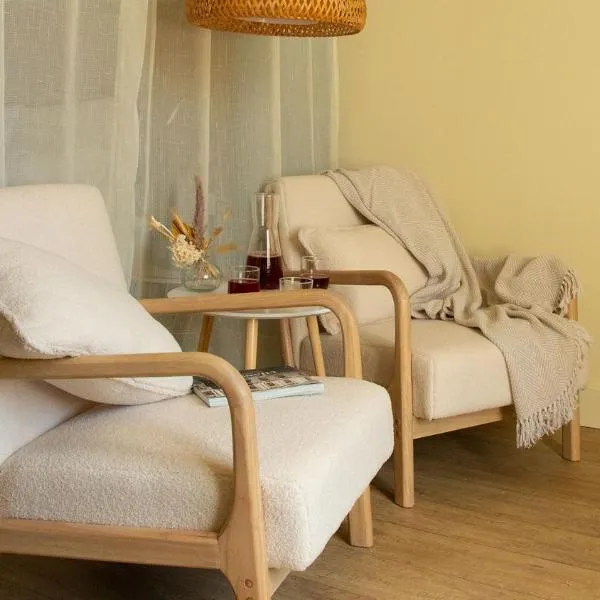 For Me Formidable, hotel v destinaci LʼIsle-Jourdain