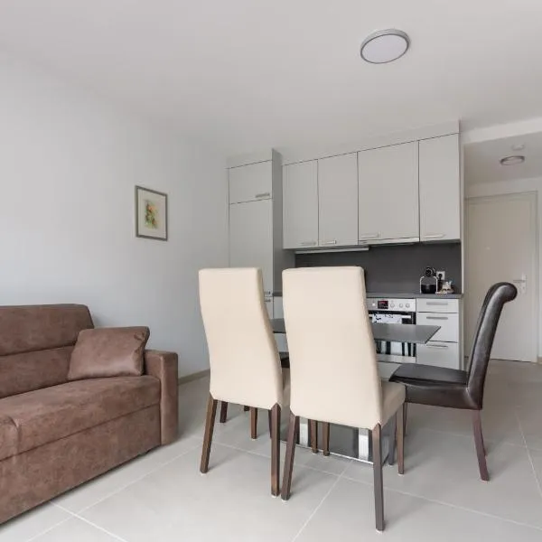 Ruhig, hell und neu mit Garage, khách sạn ở Wien