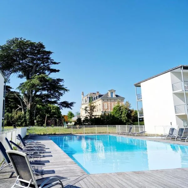 Le Sea Breeze La Rochelle 44m2 - 2 chambres - 6 prs - Piscine, отель в городе Лагор