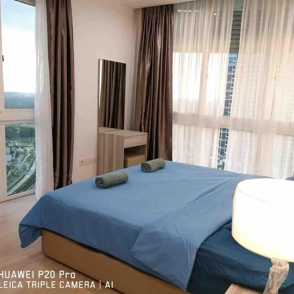 5 Guests with Netflix & Disney Plus @ Puteri Harbour, hotell Nusajayas