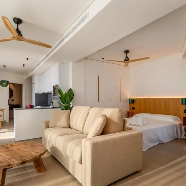Hotel Apartamentos Hamus, hotel en Conil de la Frontera