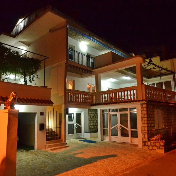 Apartments Corovic