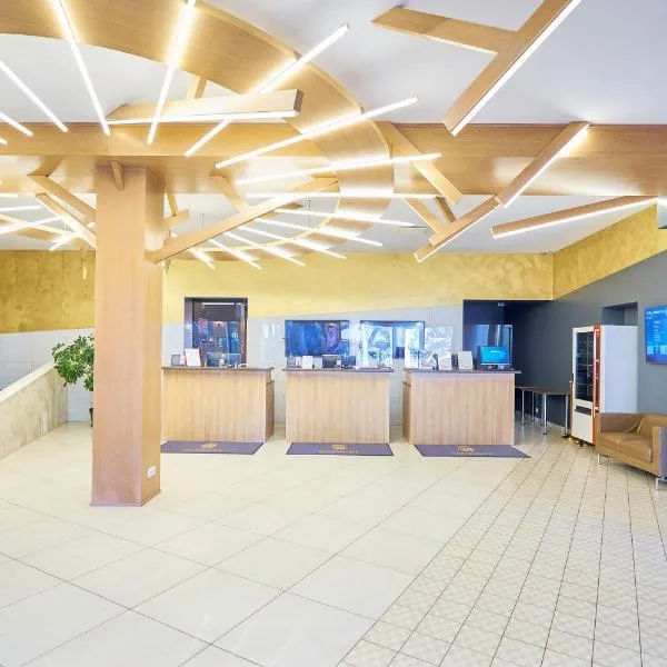 Hotel Dzingel, hotel em Talin