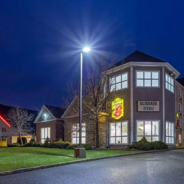 Super 8 by Wyndham Quebec City, hôtel à Québec