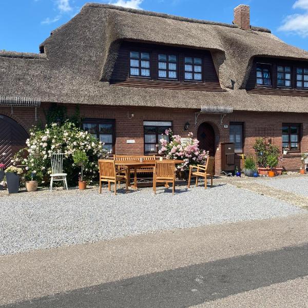 Landhus-achter-de-Kark-Backboord
