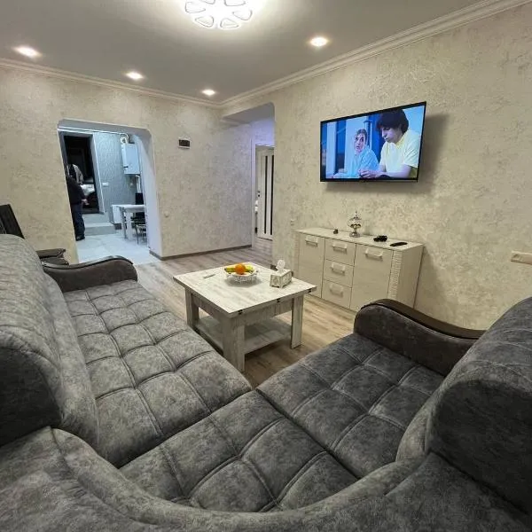 Central Charm Guesthouse, hotel en Gyumri