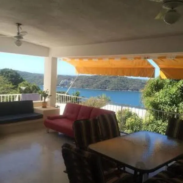 Hermosa Casa Lomas del Marques Diamante, hotel in Acapulco