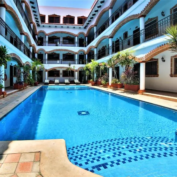 Hotel Colonial Playa del Carmen, hotel v destinaci Playa del Carmen