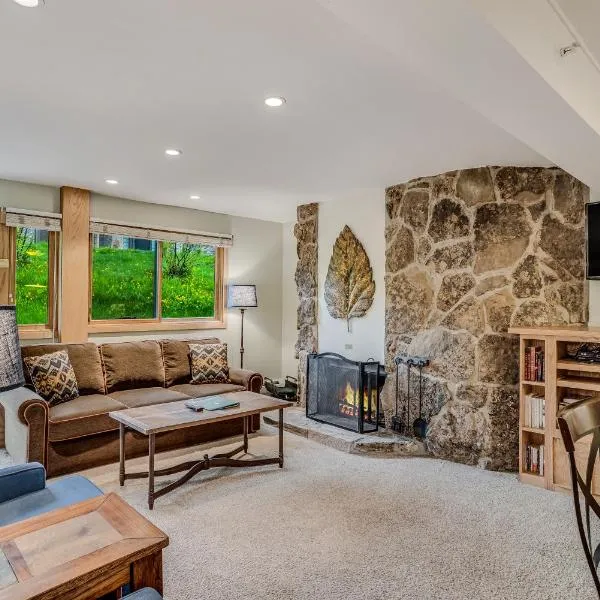 Snowmass Village में, होटल Laurelwood Condominiums 405