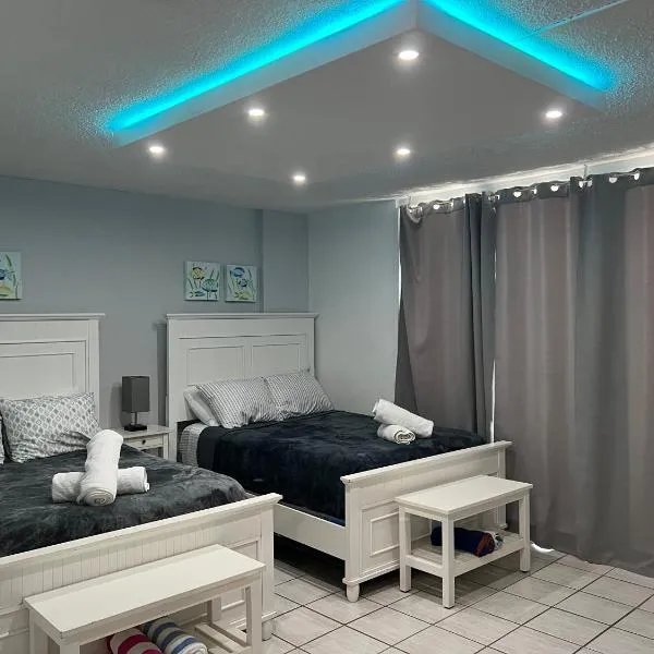 Isla Verde Puerto Rico, Two Full Beds, hotel in San Juan