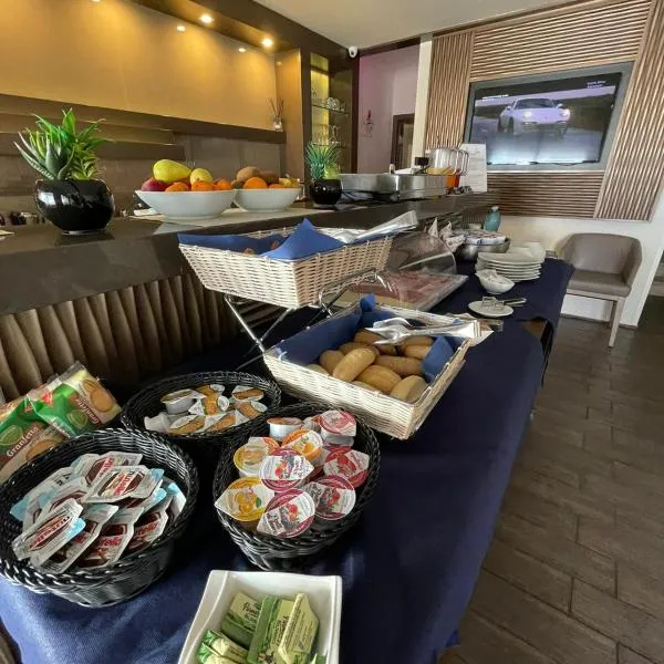 La Maison D'Art, hotel v destinaci Santa Teresa Gallura