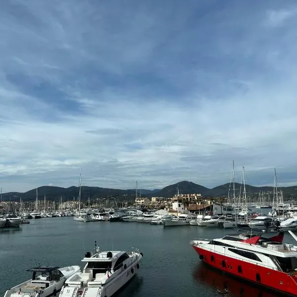 Entre le port et la plage, Golfe de Saint Tropez, hotel in Cogolin