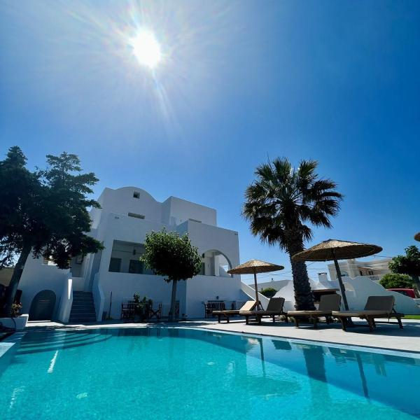 Santorini Villatzio Suites