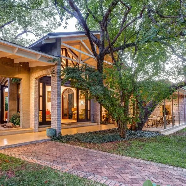 Mbano Manor Hotel Victoria Falls，位于维多利亚瀑布的酒店