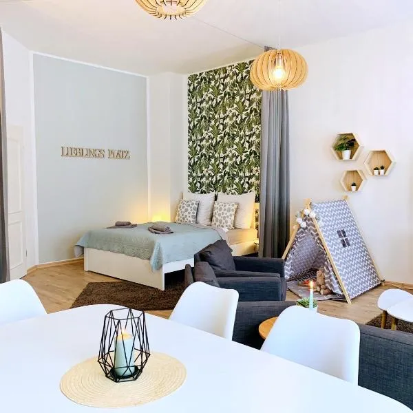 Zentrumsnahe Ferienwohnung mit ruhigem Balkon - "Arthur", hotel in Leipzig