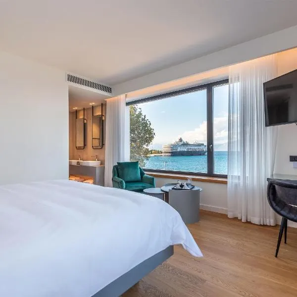 Amario Suites Hotel, hotel v destinaci Aígio