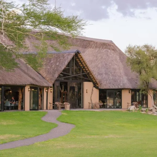 Okapuka Safari Lodge, hotell i Windhoek