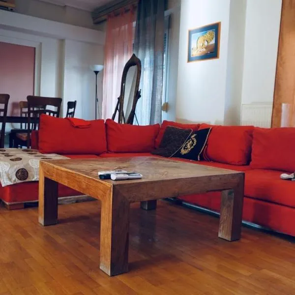 VOLOS CENTRAL SPACIOUS 120sq FLAT，位于沃洛斯的酒店