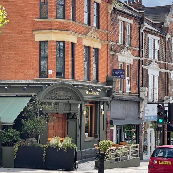 Chamberlayne Inn, London