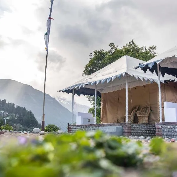 The Kamru Riverside Camps and Resorts, hotell sihtkohas Sāngla