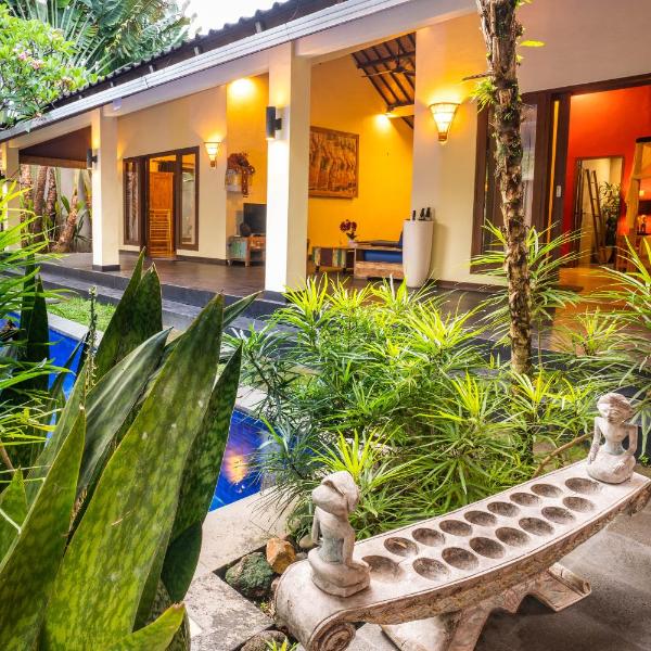 Villa Agni - Newly renovated tropical villa in peaceful location a short walk from the best of Seminyak