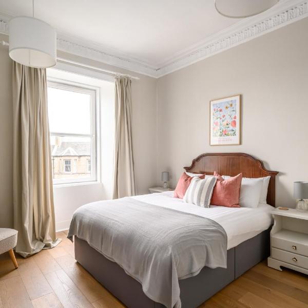 The New Town Lookout by Calton Living, Edimburgo