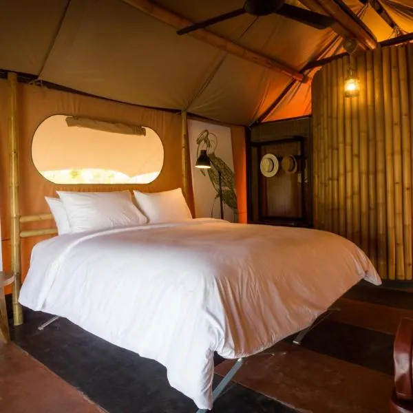 Lala Mukha Tented Resort Khao Yai, hotel in Mu Si