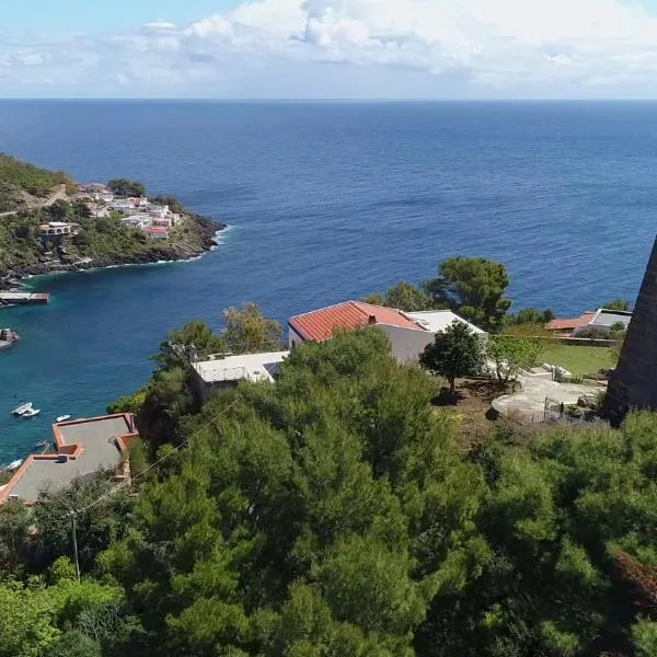 Sotto la Torre e sopra il Porticciolo, hotel in Ustica