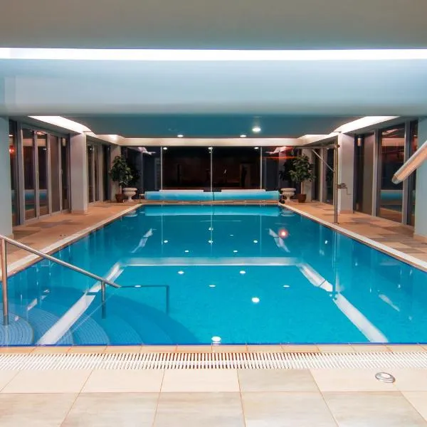 Royal SPA Residence, ξενοδοχείο σε Μπίρστονας