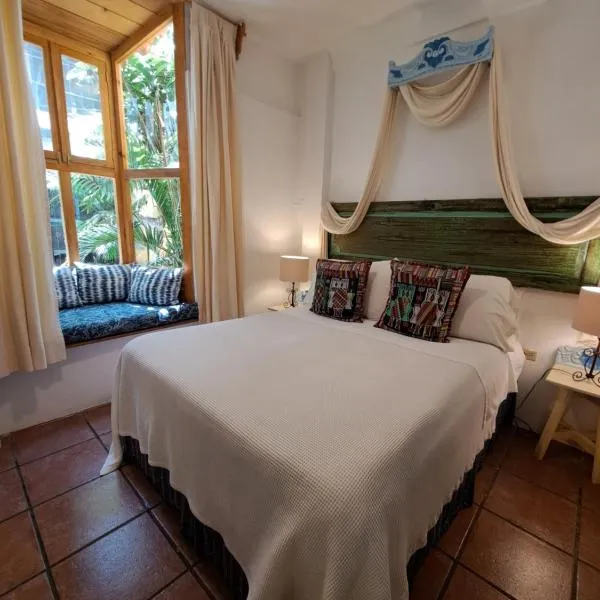 Yellow House Hostel B&B, hotel v destinaci Antigua Guatemala