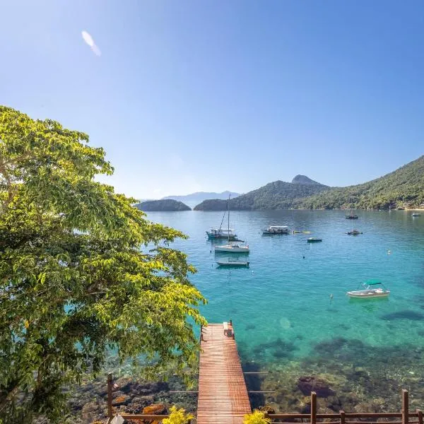 Pousada Cruzoé, hotel v mestu Praia de Araçatiba