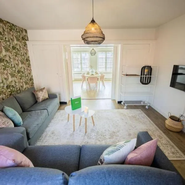 Elegant 2 Bedroom Apartment 75m2 - SD23G, hotel em Eindhoven