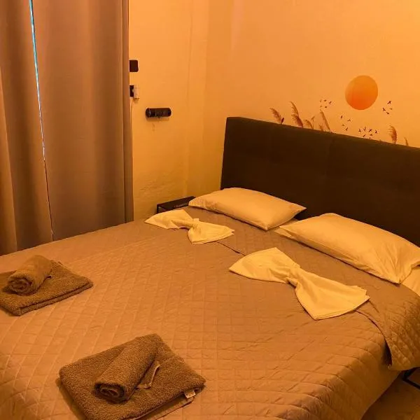 Lydia Rooms, hotel di Therma