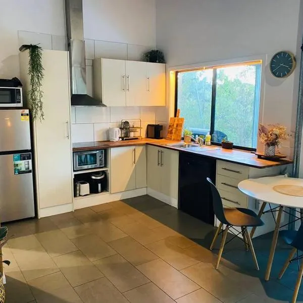 Austinville Hinterland Chalet, ξενοδοχείο σε Neranwood