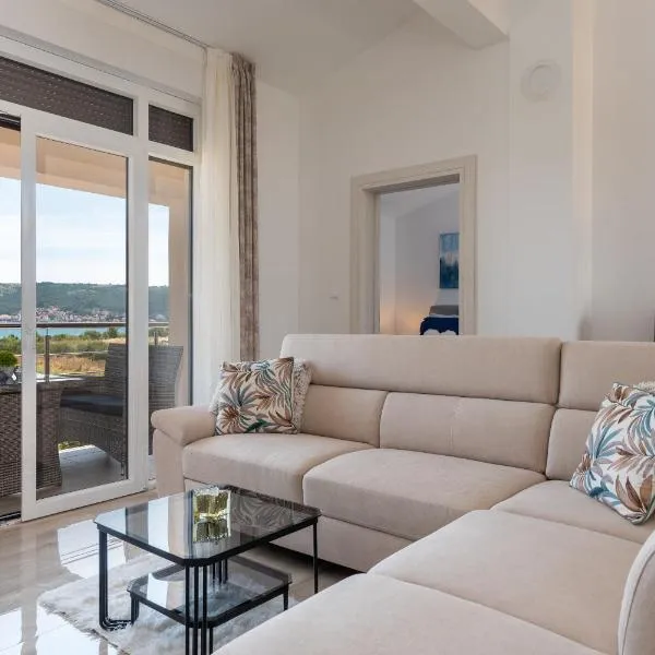 Amazing sea view apartment- Romantica, hôtel à Kaštel Štafilić