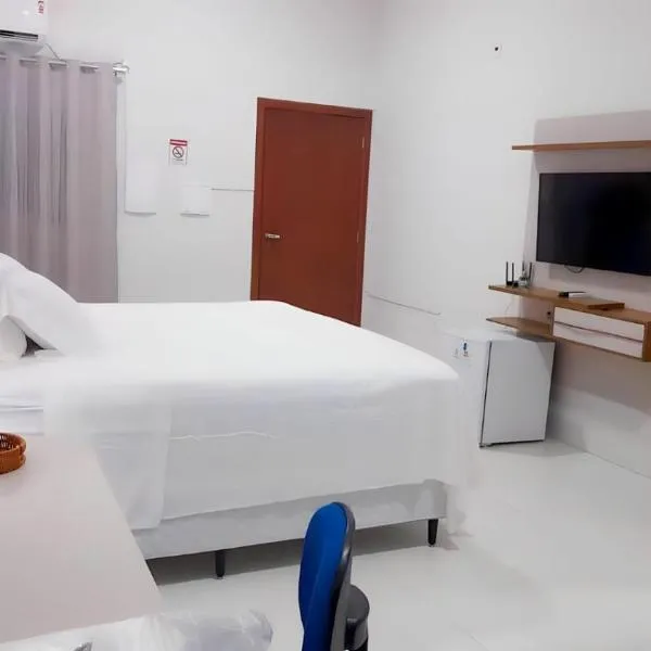 Madeira Lofts - Suite 04 Centro, hôtel à Juína