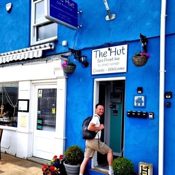 The Hut Wales - A Sea Front Inn, ξενοδοχείο σε Holyhead