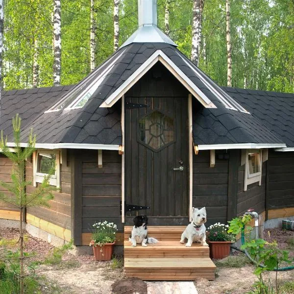Glamping Troll House Eco-Cottage, Nuuksio for Nature lovers, Petfriendly, hotel in Espoo