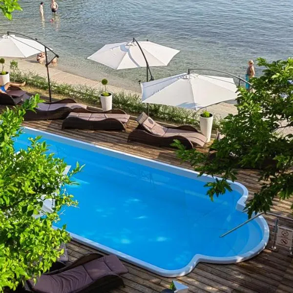 Apartman Hana 2 – hotel w Rabie