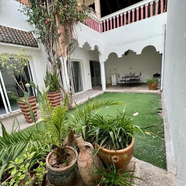 Zina, hotel in Marrakech